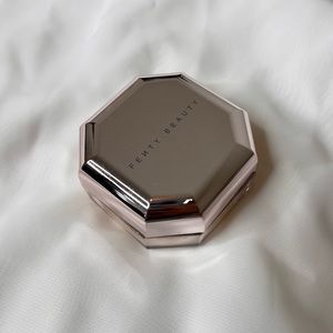 Fenty Beauty Pro Filt’r Instant Retouch Setting Powder